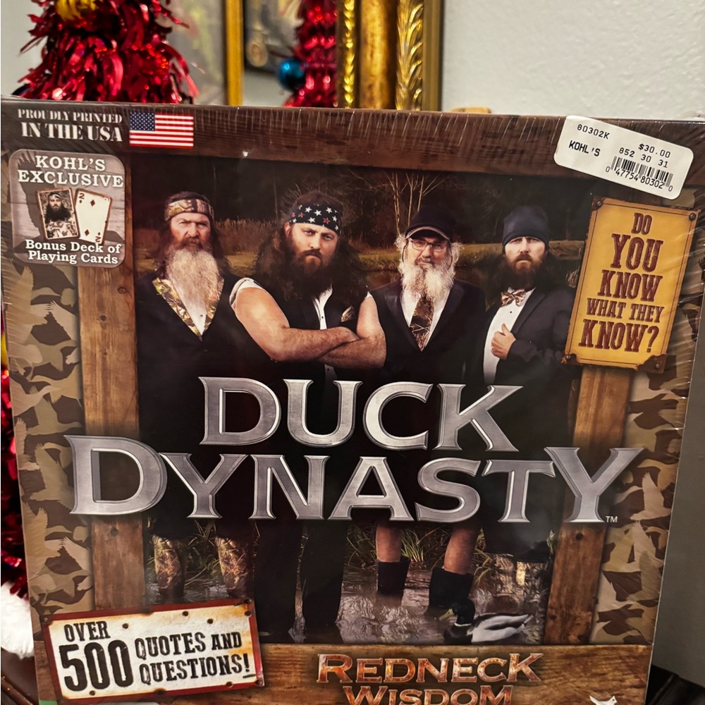 NWT Kohl's Exclusive Duck Dynasty Game with Bonus Cards